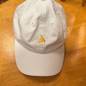 Banana hat nanobanana